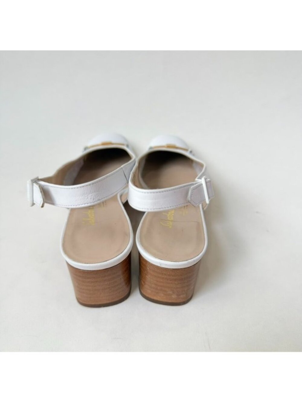 Salvatore Ferragamo Slingback Block Heel Pumps Womens Size 6.5AA White Leather - Picture 4 of 15